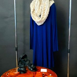 Clothing and accessories bundle